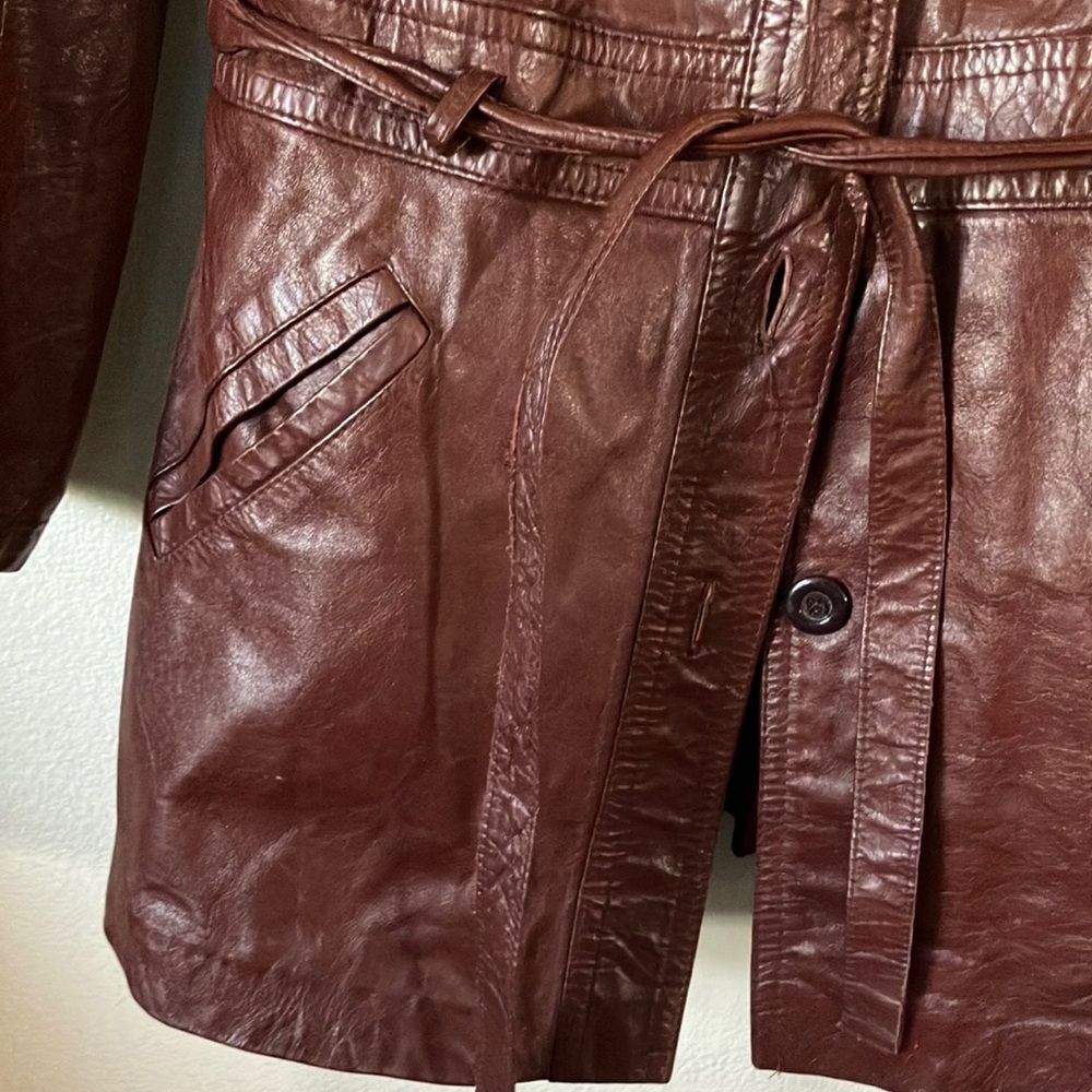Vintage Burgundy Leather Button Up‎ Jacket with Removable Winter Lining - Picture 3 of 14